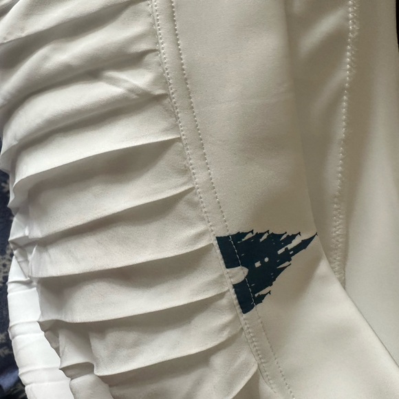 NWT Disney Fantasyland castle skort - Picture 5 of 7